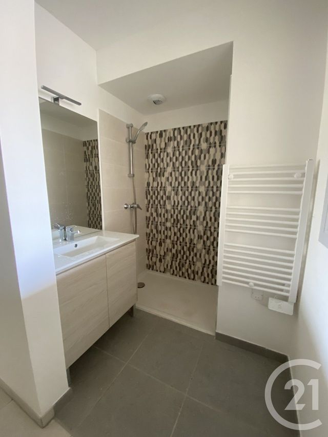 Appartement T3 à vendre - 3 pièces - 70,10 m2 - Clermont L Herault - 34 - LANGUEDOC-ROUSSILLON