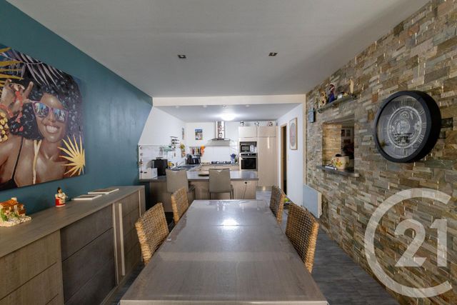 Afficher la photo en grand Maison à vendre - 6 pièces - 200 m2 - St Felix De Lodez - 34 - LANGUEDOC-ROUSSILLON