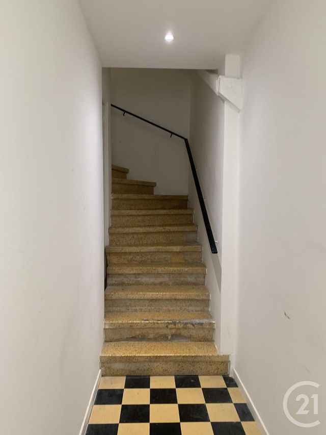 Appartement Duplex &agrave; louer - 3 pi&egrave;ces - 80,66 m2 - Bedarieux - 34 - LANGUEDOC-ROUSSILLON