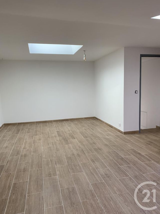 Appartement Duplex &agrave; louer - 3 pi&egrave;ces - 80,66 m2 - Bedarieux - 34 - LANGUEDOC-ROUSSILLON