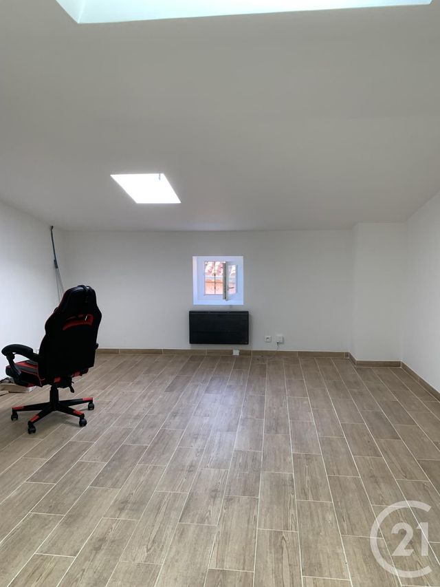 Appartement Duplex &agrave; louer - 3 pi&egrave;ces - 80,66 m2 - Bedarieux - 34 - LANGUEDOC-ROUSSILLON