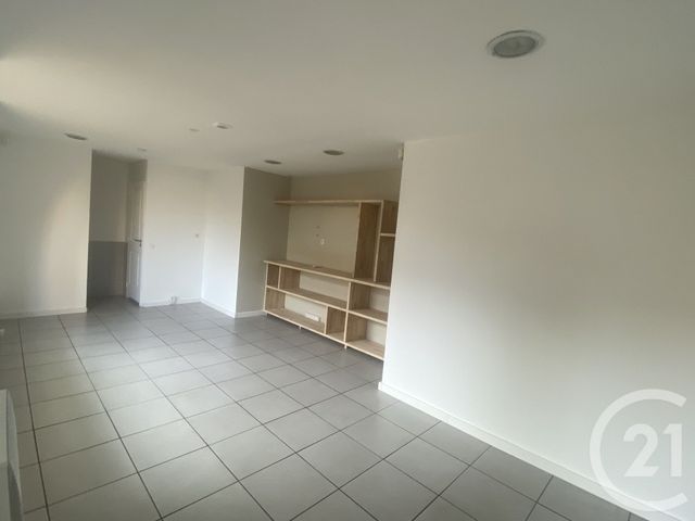 Appartement Local &agrave; louer - 1 pi&egrave;ce - 25 m2 - Clermont L Herault - 34 - LANGUEDOC-ROUSSILLON