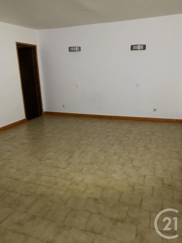 Immeuble à vendre - 360 m2 - Clermont L Herault - 34 - LANGUEDOC-ROUSSILLON