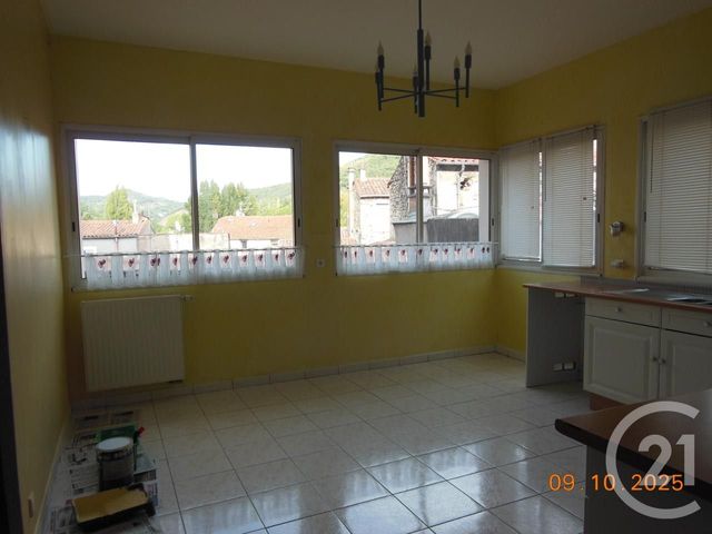 Appartement F4 à louer - 4 pièces - 100 m2 - Lodeve - 34 - LANGUEDOC-ROUSSILLON