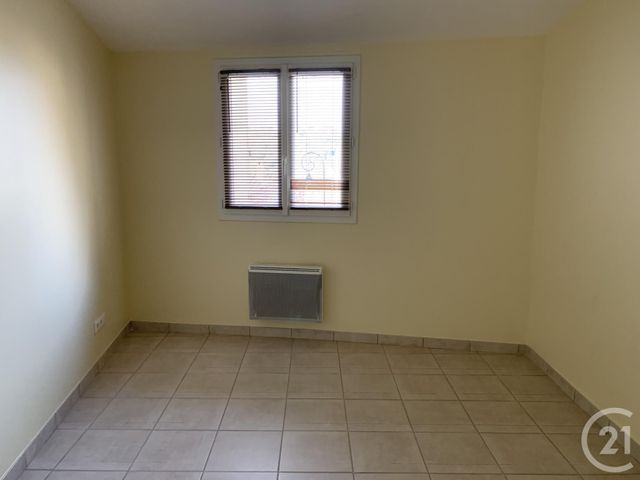 Afficher la photo en grand Appartement à louer - 2 pièces - 33 m2 - Le Puech - 34 - LANGUEDOC-ROUSSILLON