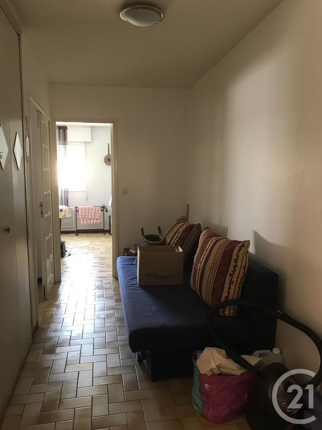 Appartement &agrave; louer - 3 pi&egrave;ces - 70 m2 - Clermont L Herault - 34 - LANGUEDOC-ROUSSILLON