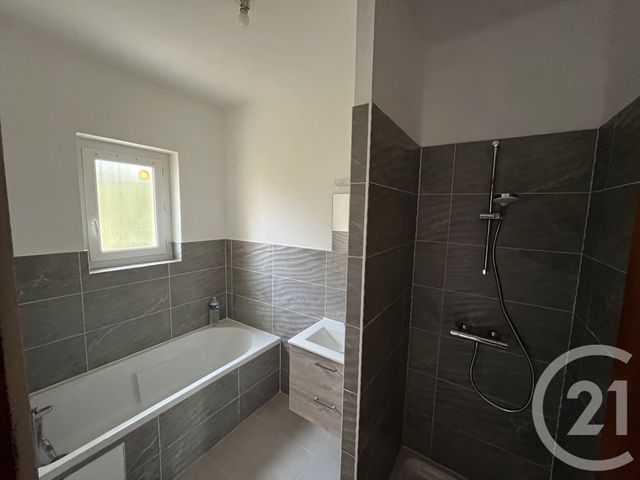 Appartement F4 &agrave; louer - 4 pi&egrave;ces - 100 m2 - St Pargoire - 34 - LANGUEDOC-ROUSSILLON