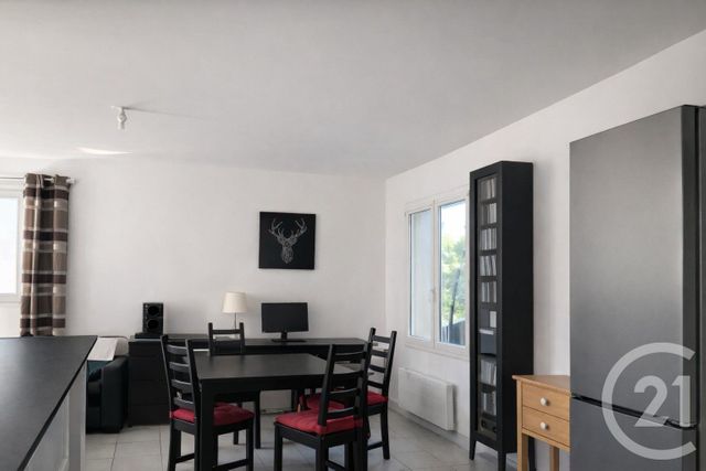 Maison &agrave; louer - 4 pi&egrave;ces - 89 m2 - Vendemian - 34 - LANGUEDOC-ROUSSILLON