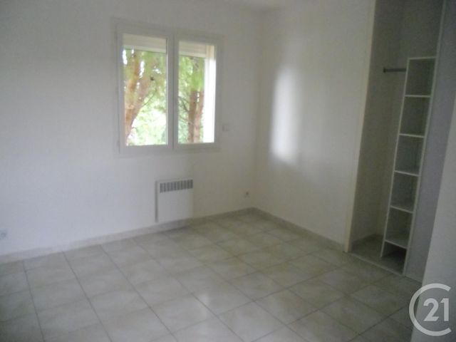 Maison &agrave; louer - 4 pi&egrave;ces - 89 m2 - Vendemian - 34 - LANGUEDOC-ROUSSILLON