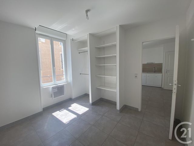 Appartement F3 &agrave; louer - 3 pi&egrave;ces - 40 m2 - Bedarieux - 34 - LANGUEDOC-ROUSSILLON