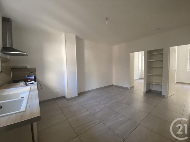 Appartement F3 &agrave; louer - 3 pi&egrave;ces - 40,07 m2 - Bedarieux - 34 - LANGUEDOC-ROUSSILLON