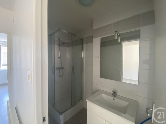 Appartement F3 &agrave; louer - 3 pi&egrave;ces - 40,07 m2 - Bedarieux - 34 - LANGUEDOC-ROUSSILLON