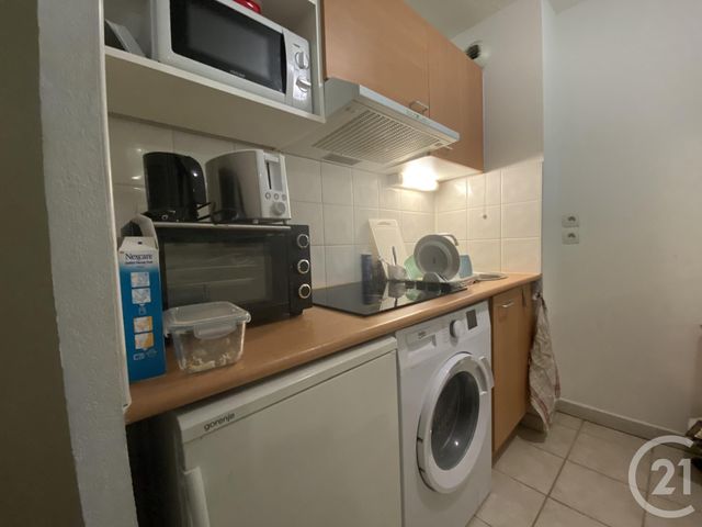 Appartement &agrave; louer - 2 pi&egrave;ces - 31,18 m2 - Clermont L Herault - 34 - LANGUEDOC-ROUSSILLON