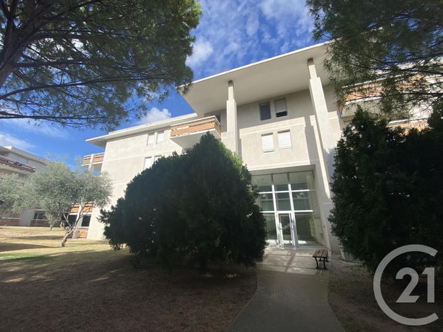 Appartement &agrave; louer - 2 pi&egrave;ces - 31,18 m2 - Clermont L Herault - 34 - LANGUEDOC-ROUSSILLON