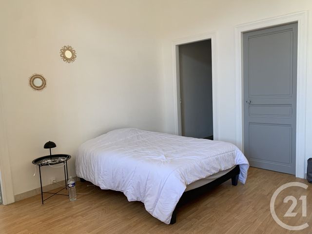 Appartement F4 &agrave; louer - 4 pi&egrave;ces - 120 m2 - Le Pouget - 34 - LANGUEDOC-ROUSSILLON