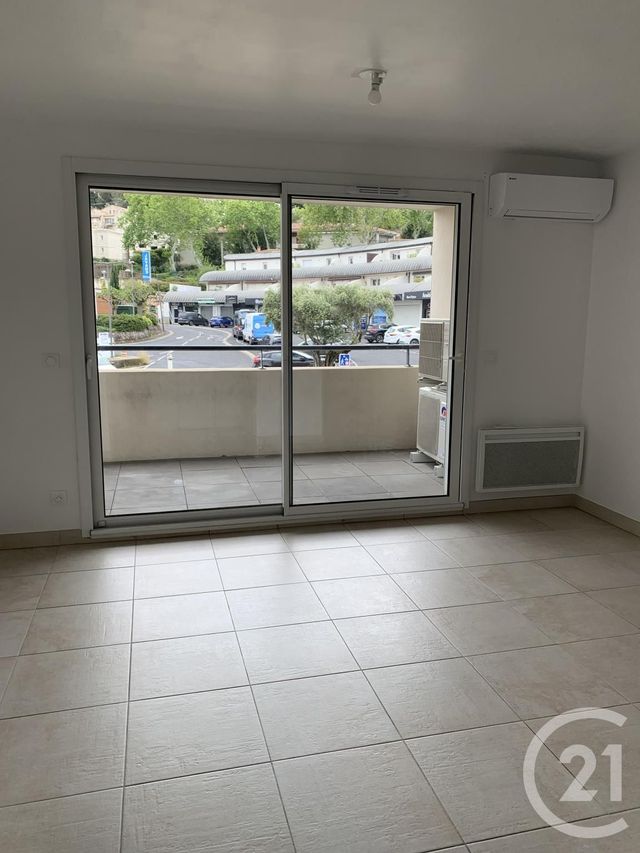 Appartement &agrave; louer - 2 pi&egrave;ces - 39,11 m2 - Clermont L Herault - 34 - LANGUEDOC-ROUSSILLON
