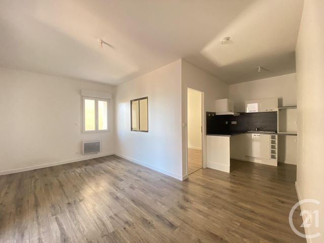 Appartement F2 à louer ST FELIX DE LODEZ