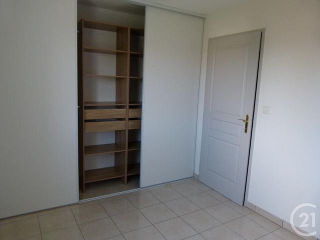 Appartement F3 &agrave; louer - 3 pi&egrave;ces - 57,80 m2 - Clermont L Herault - 34 - LANGUEDOC-ROUSSILLON