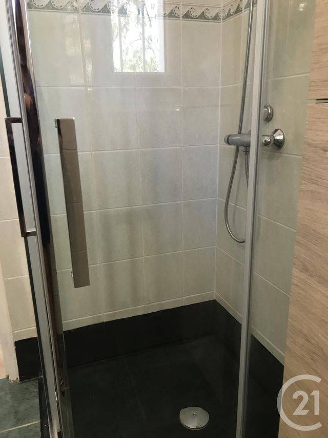 Maison &agrave; louer - 3 pi&egrave;ces - 62 m2 - Lacoste - 34 - LANGUEDOC-ROUSSILLON