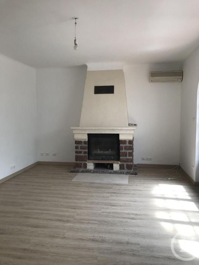 Maison &agrave; louer - 3 pi&egrave;ces - 62 m2 - Lacoste - 34 - LANGUEDOC-ROUSSILLON