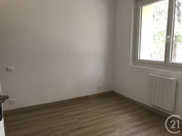 Maison &agrave; louer - 3 pi&egrave;ces - 62 m2 - Lacoste - 34 - LANGUEDOC-ROUSSILLON
