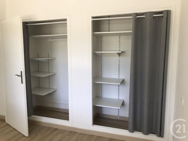 Maison &agrave; louer - 3 pi&egrave;ces - 62 m2 - Lacoste - 34 - LANGUEDOC-ROUSSILLON