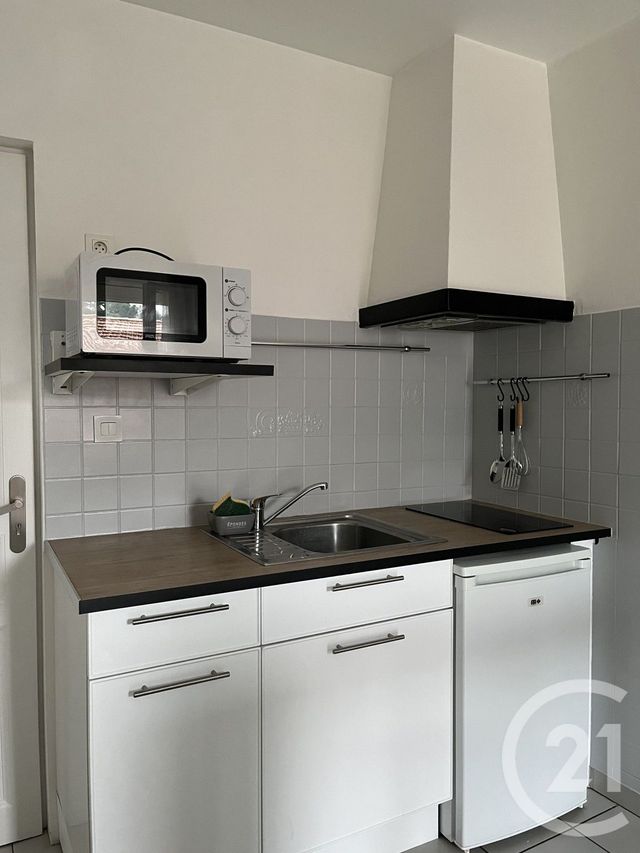 Appartement Studio &agrave; louer - 1 pi&egrave;ce - 18,50 m2 - Clermont L Herault - 34 - LANGUEDOC-ROUSSILLON