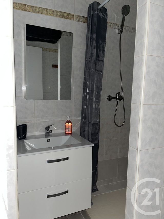 Appartement Studio &agrave; louer - 1 pi&egrave;ce - 18,50 m2 - Clermont L Herault - 34 - LANGUEDOC-ROUSSILLON